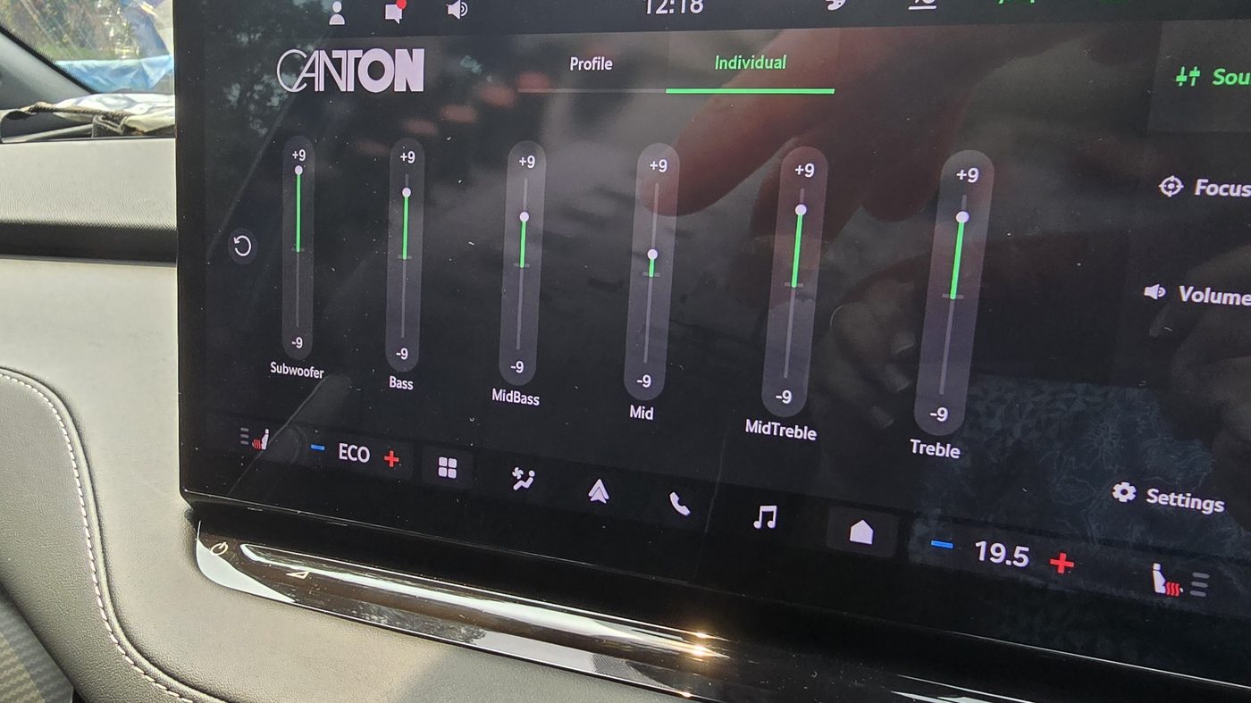 Skoda Enyaq drive mode screen in Individual mode with sliders for drive, steering, air conditioning and other settings