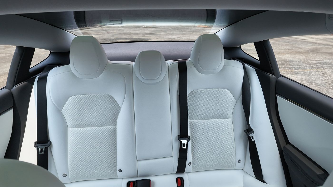 Tesla Model 3 rear bench in white under the glass roof