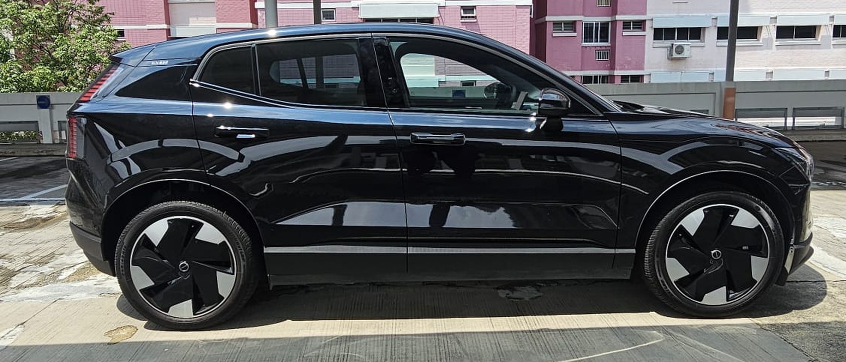 Volvo EX30