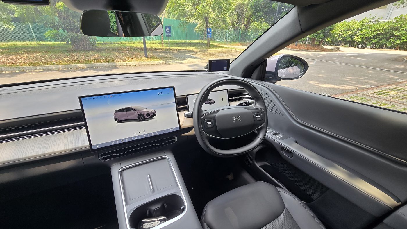 XPENG G6 cabin, shared by both variants